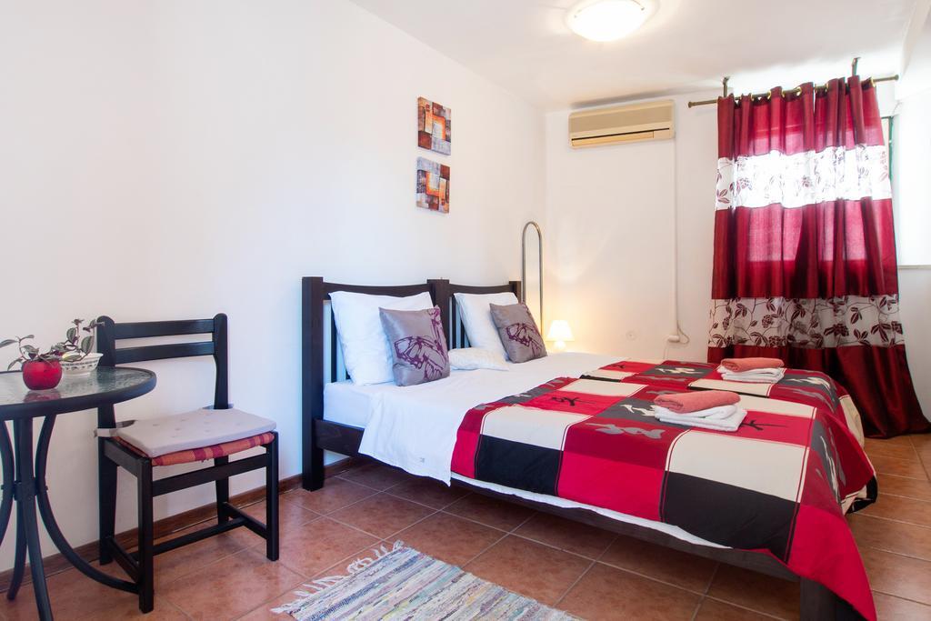 Split Accommodation Стая снимка