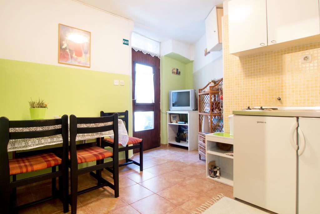 Split Accommodation Стая снимка