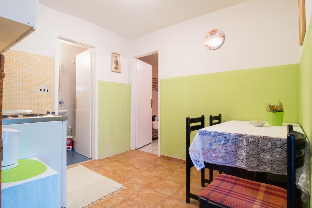 Split Accommodation Стая снимка